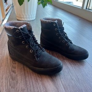 Timberland Boot size 7 women’s
